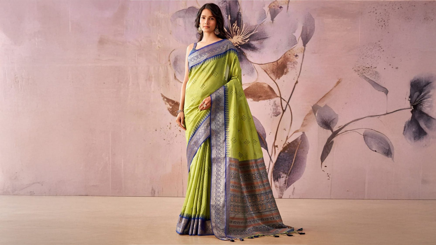 How Instagram Trends Are Changing the Way We Shop for Sarees?