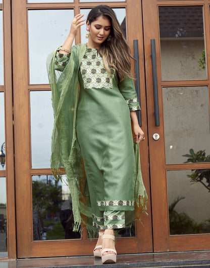 Mint Green Plain Silk A-Line Kurta With Pant And Dupatta