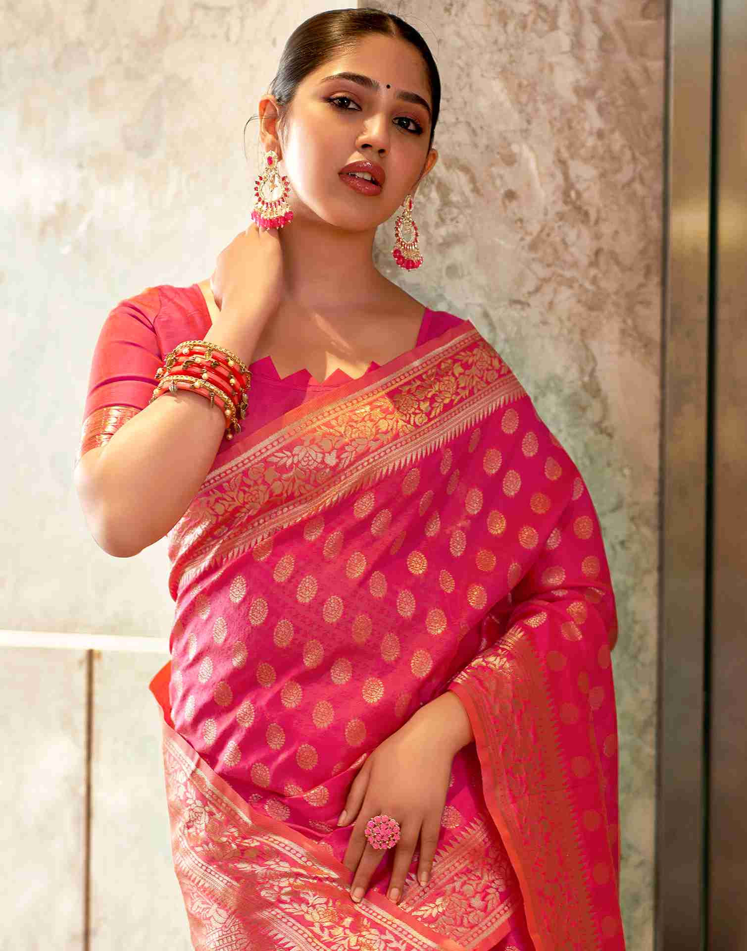 B1G1 Pink Silk Weaving Saree