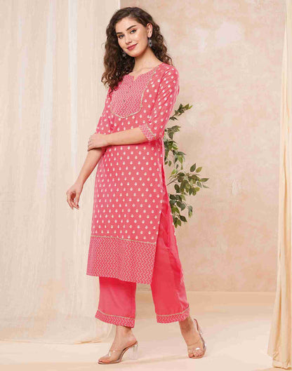 Peach Printed Muslin Straight Kurta With Pant And Dupatta