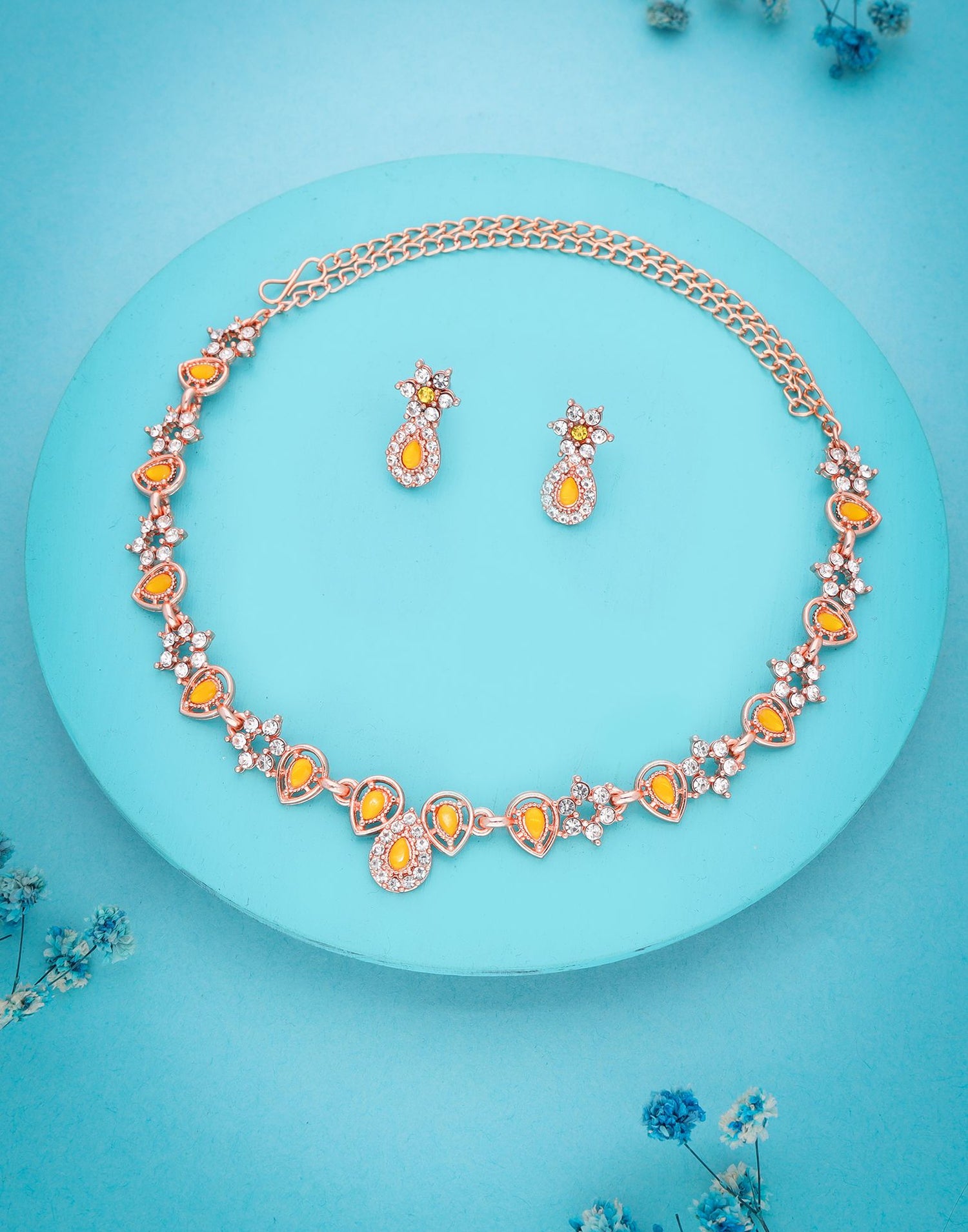 Yellow Rose Gold Choker Necklace Set With Stud Earring