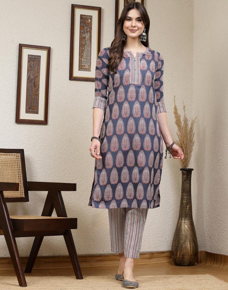 Multicoloured Printed Cotton Straight kurta With Pant And Dupatta