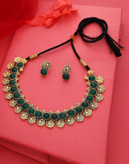 Green Gold Choker Necklace Set With Stud Earring