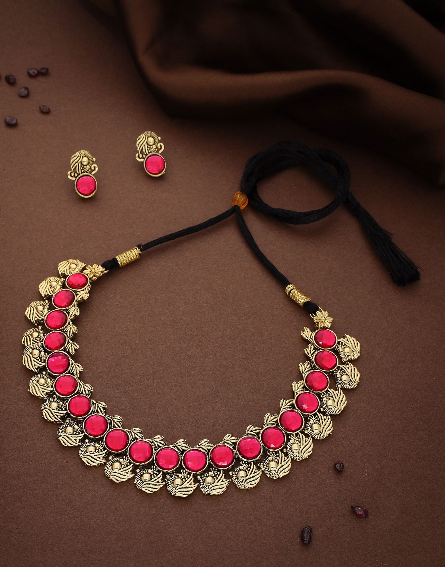 Pink Gold Choker Necklace Set With Stud Earring