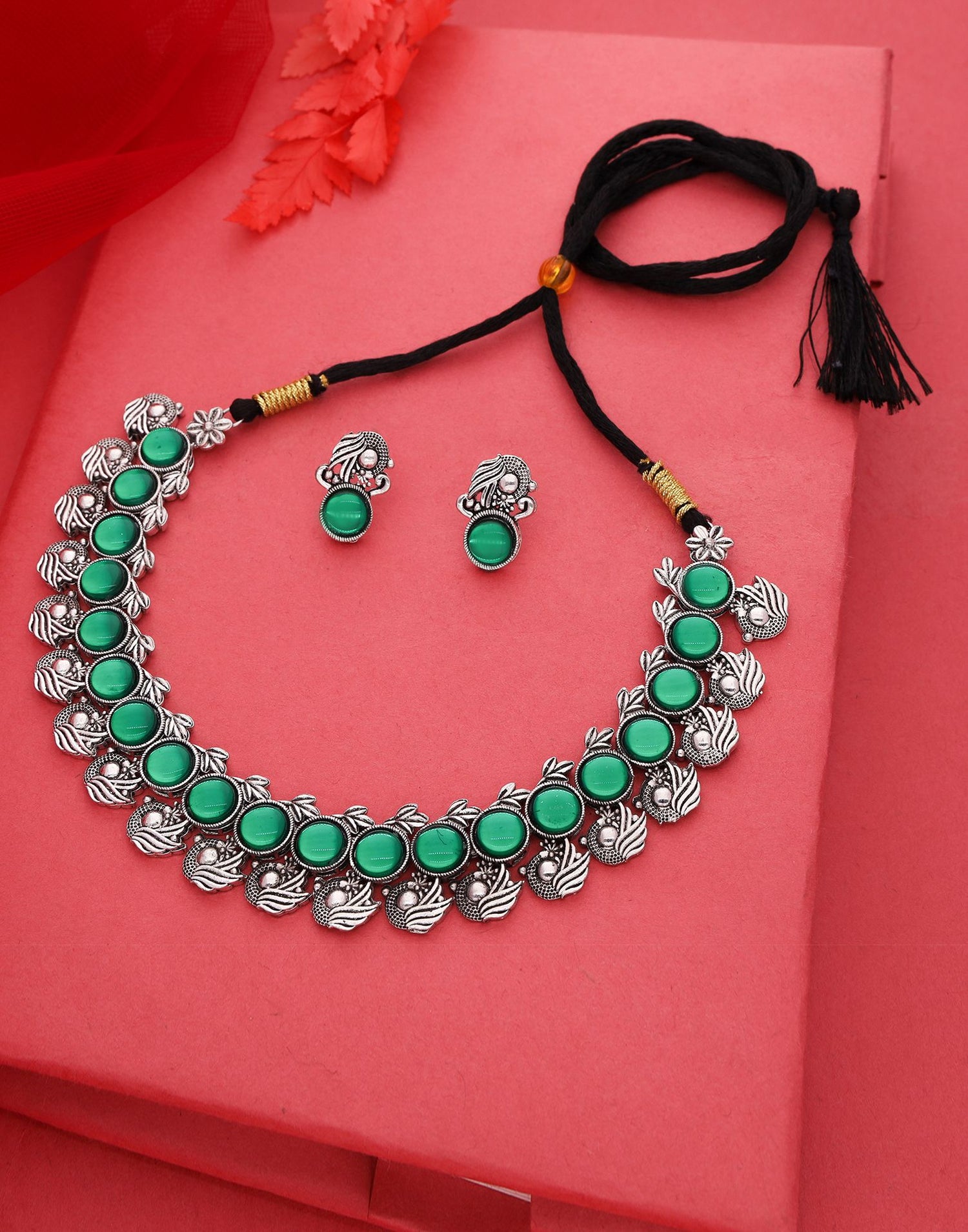 Green Silver Choker Necklace Set With Stud Earring