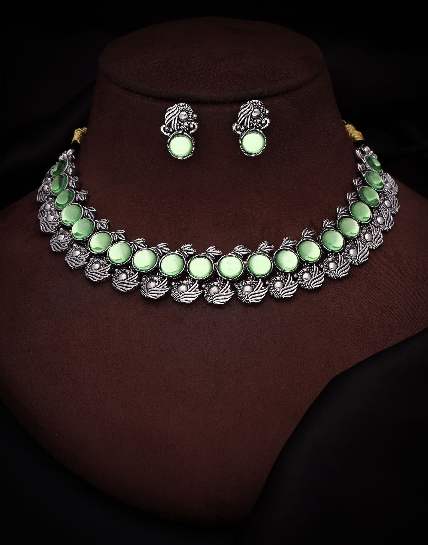 Green Silver Choker Necklace Set With Stud Earring