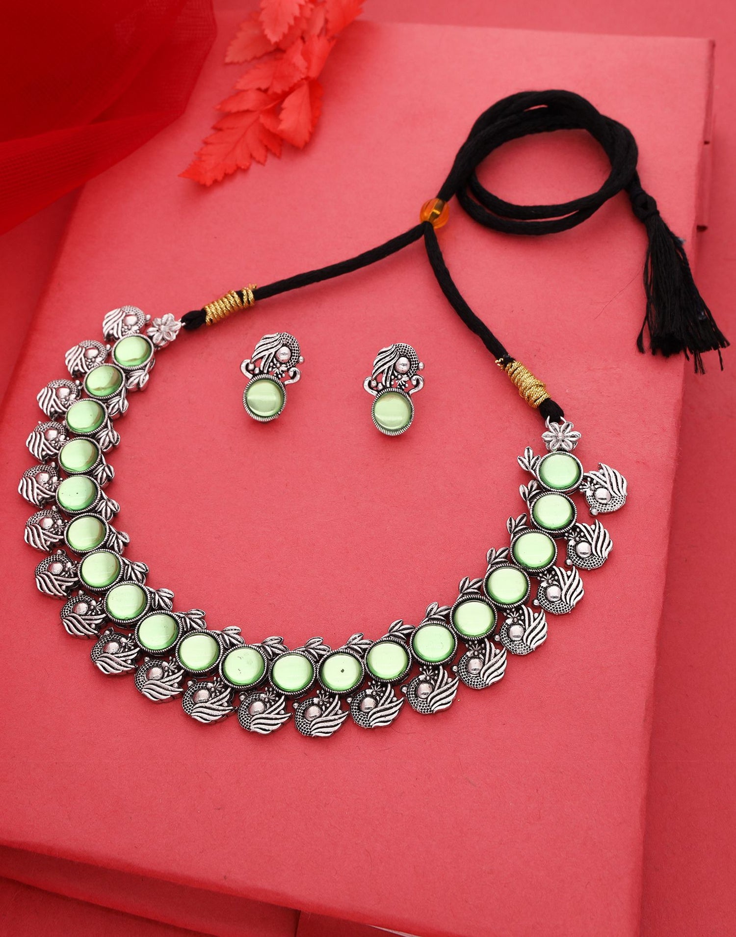 Green Silver Choker Necklace Set With Stud Earring