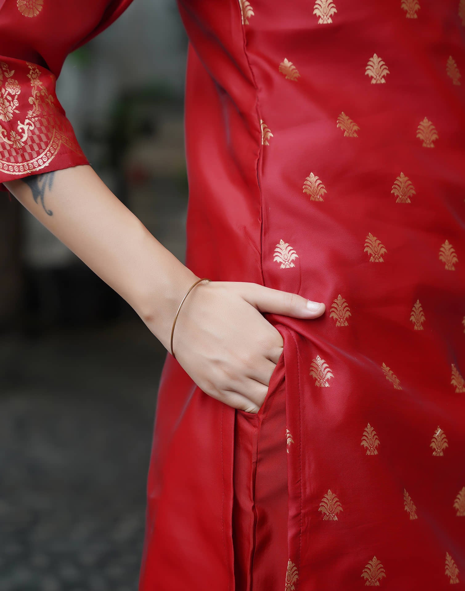 Red Silk Woven Straight Kurta Set With Dupatta