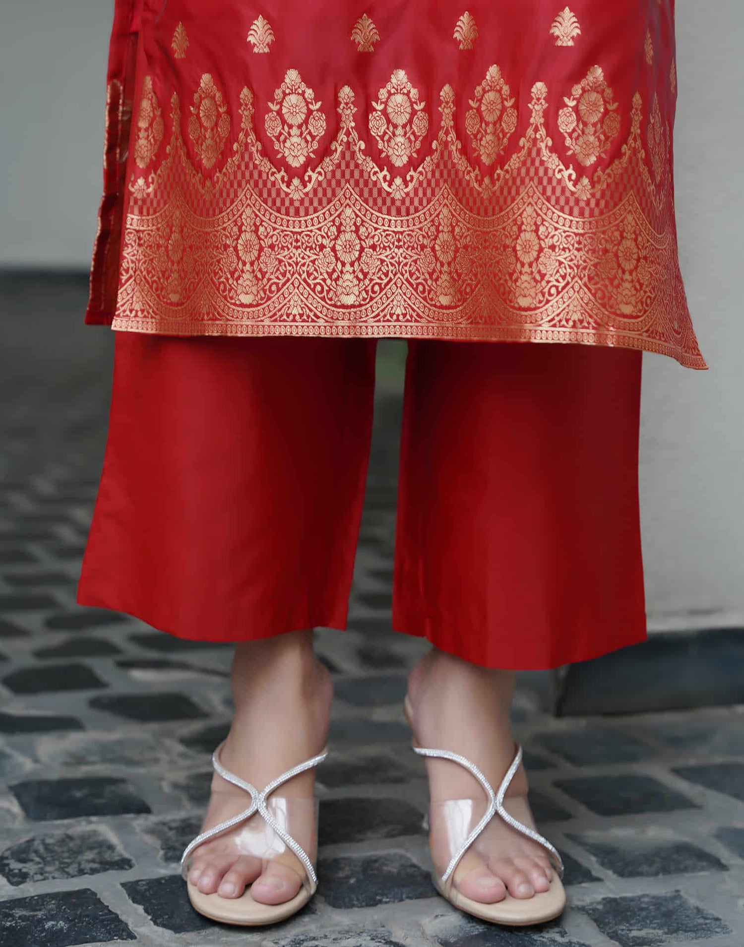 Red Silk Woven Straight Kurta Set With Dupatta