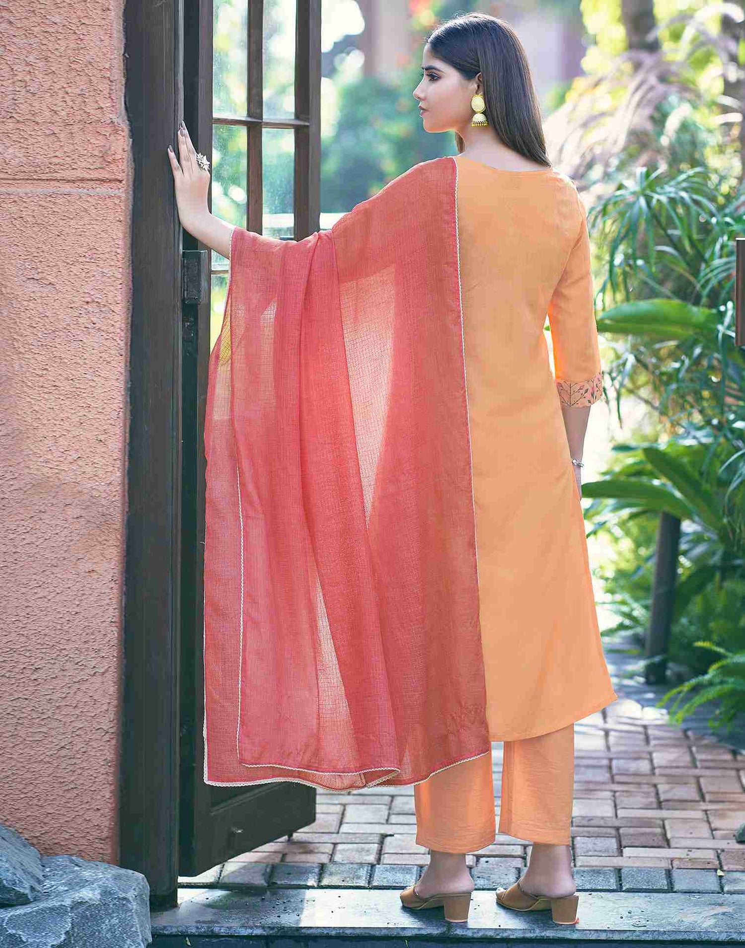 Peach Printed Chinnon Straight Kurta Set With Dupatta