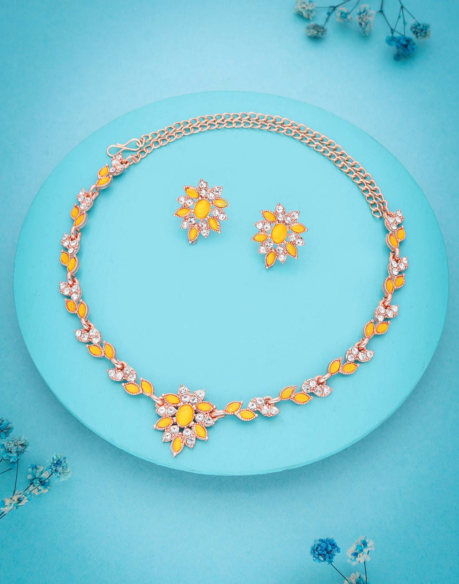 Yellow Rose Gold Choker Necklace Set With Stud Earring