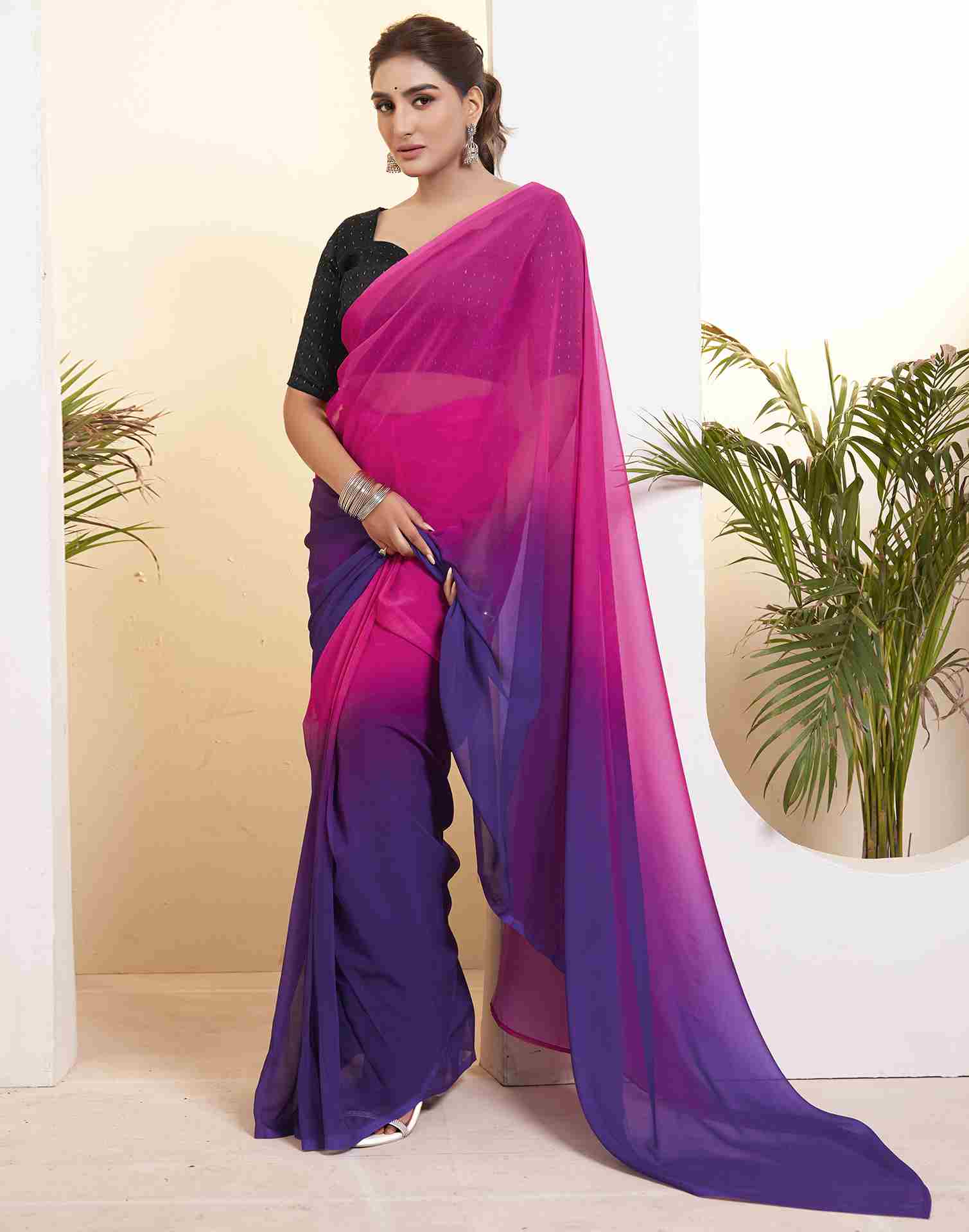 Ready To Wear Magenta Georgette Printed Plain Saree