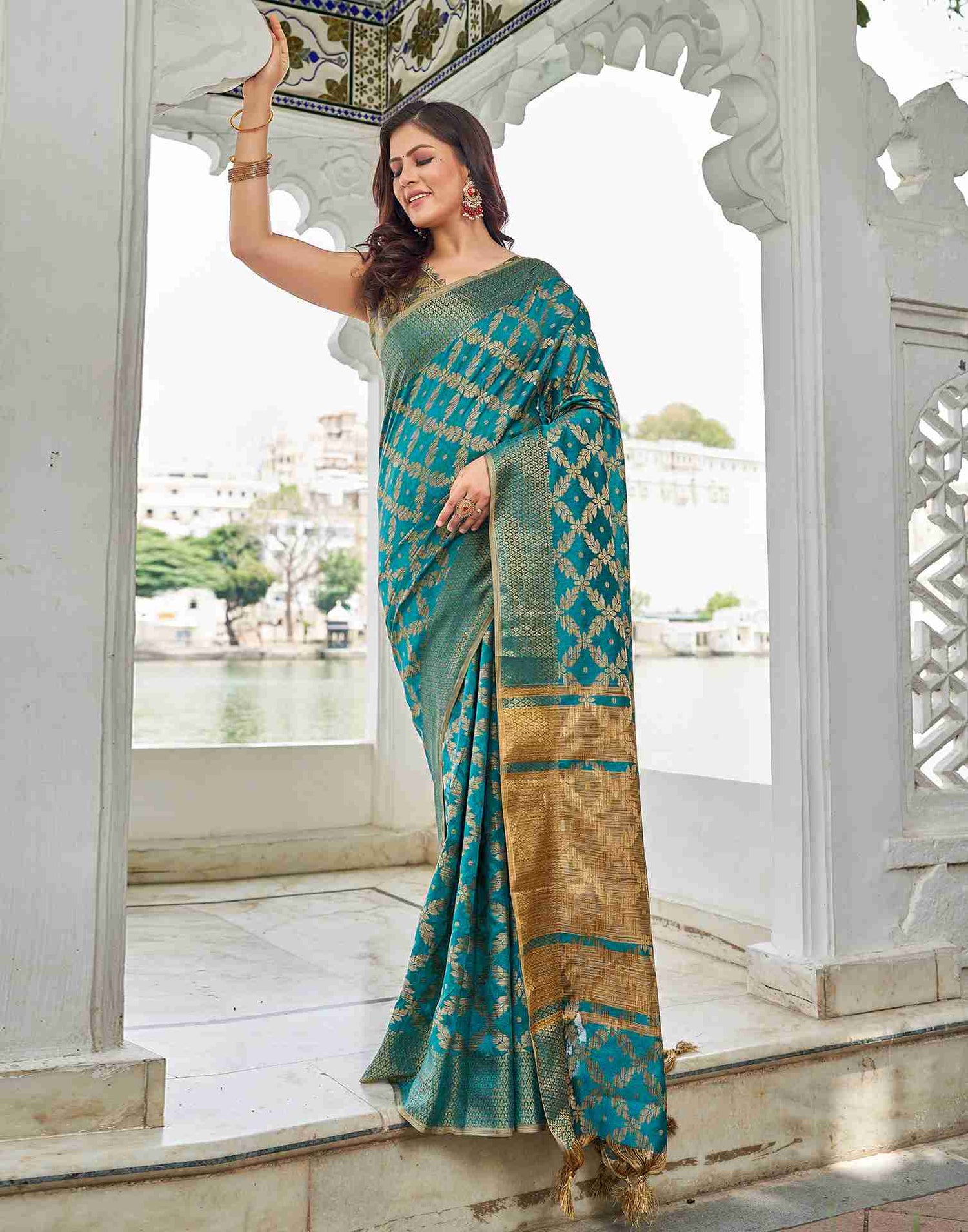 Green Coloured Banarasi Cotton Silk Saree