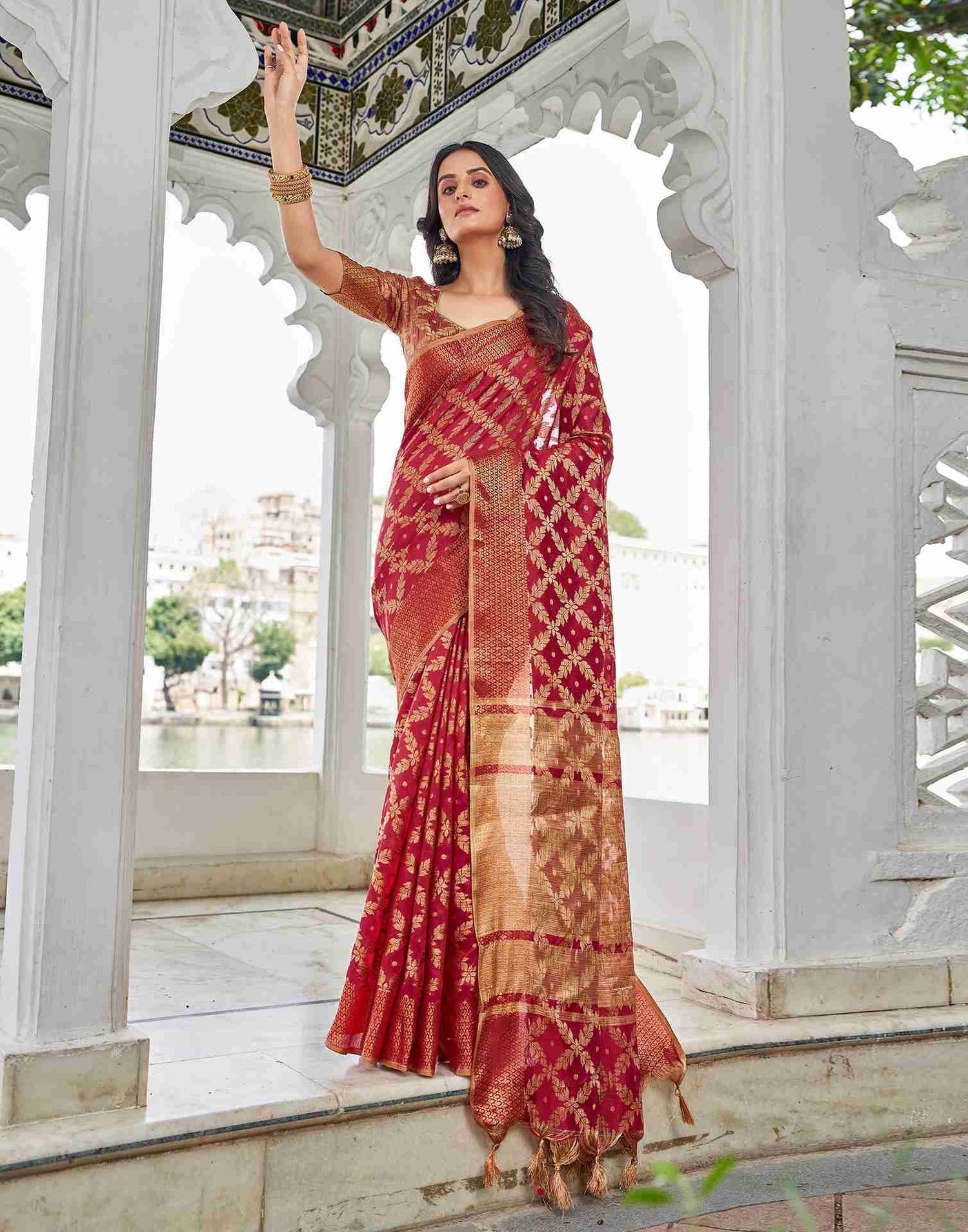 Red Coloured Banarasi Cotton Silk Saree