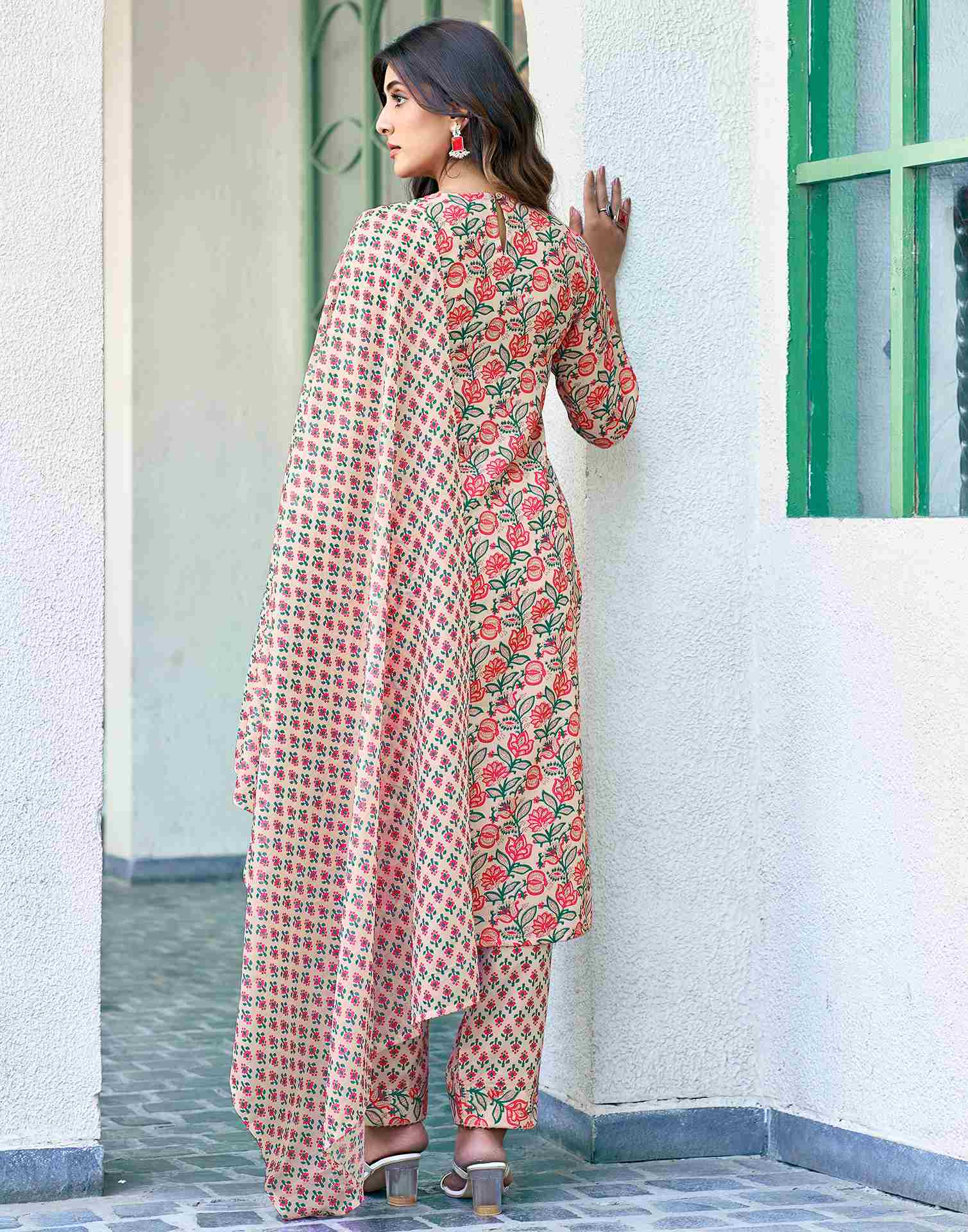 Light Rose Pink Printed Rayon Straight Kurta Set With Dupatta