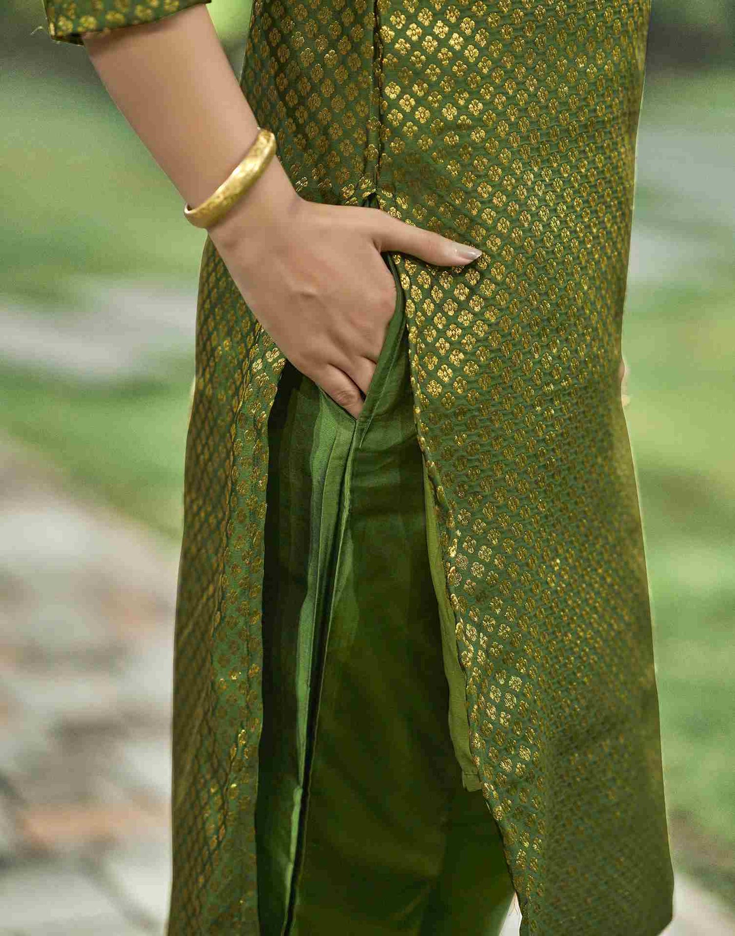 Green Woven Silk Straight Kurta Set With Dupatta