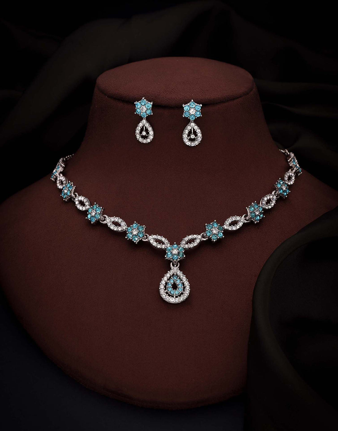 Sky Blue Rhodium Silver Choker Necklace Set With Stud Earring