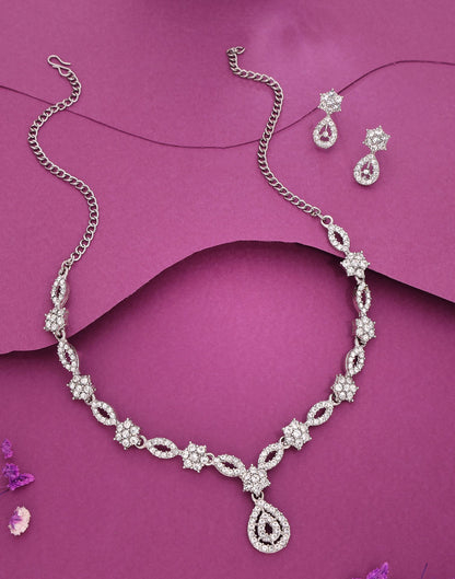 White Rhodium Silver Choker Necklace Set With Stud Earring