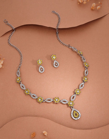 Yellow Rhodium Silver Choker Necklace Set With Stud Earring