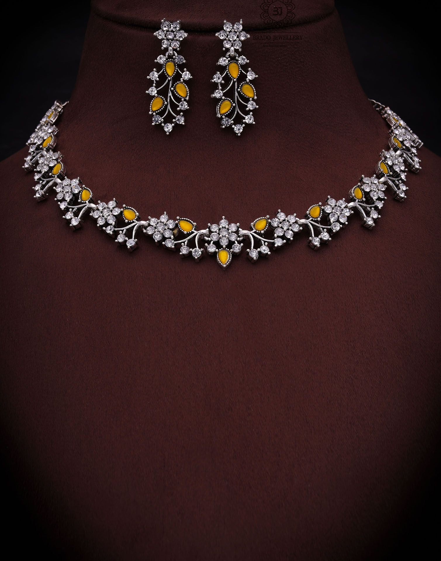 Yellow Silver Choker Necklace Set With Dangle Earring