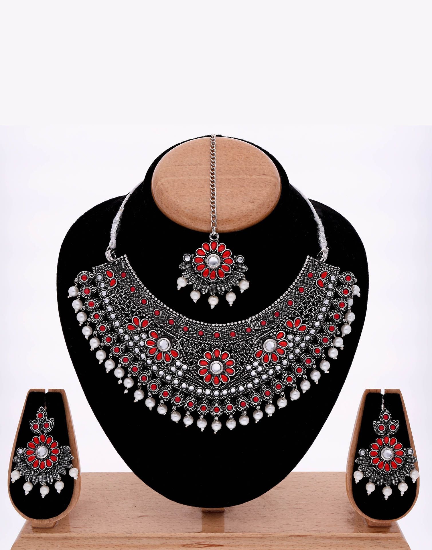 Red Silver Choker Necklace Set With Dangle Earring