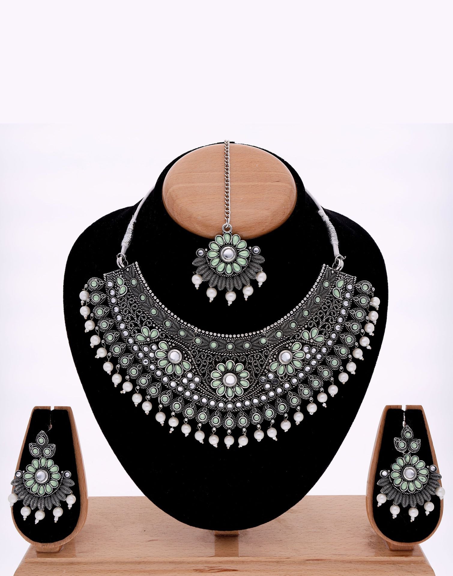 Green Silver Choker Necklace Set With Dangle Earring