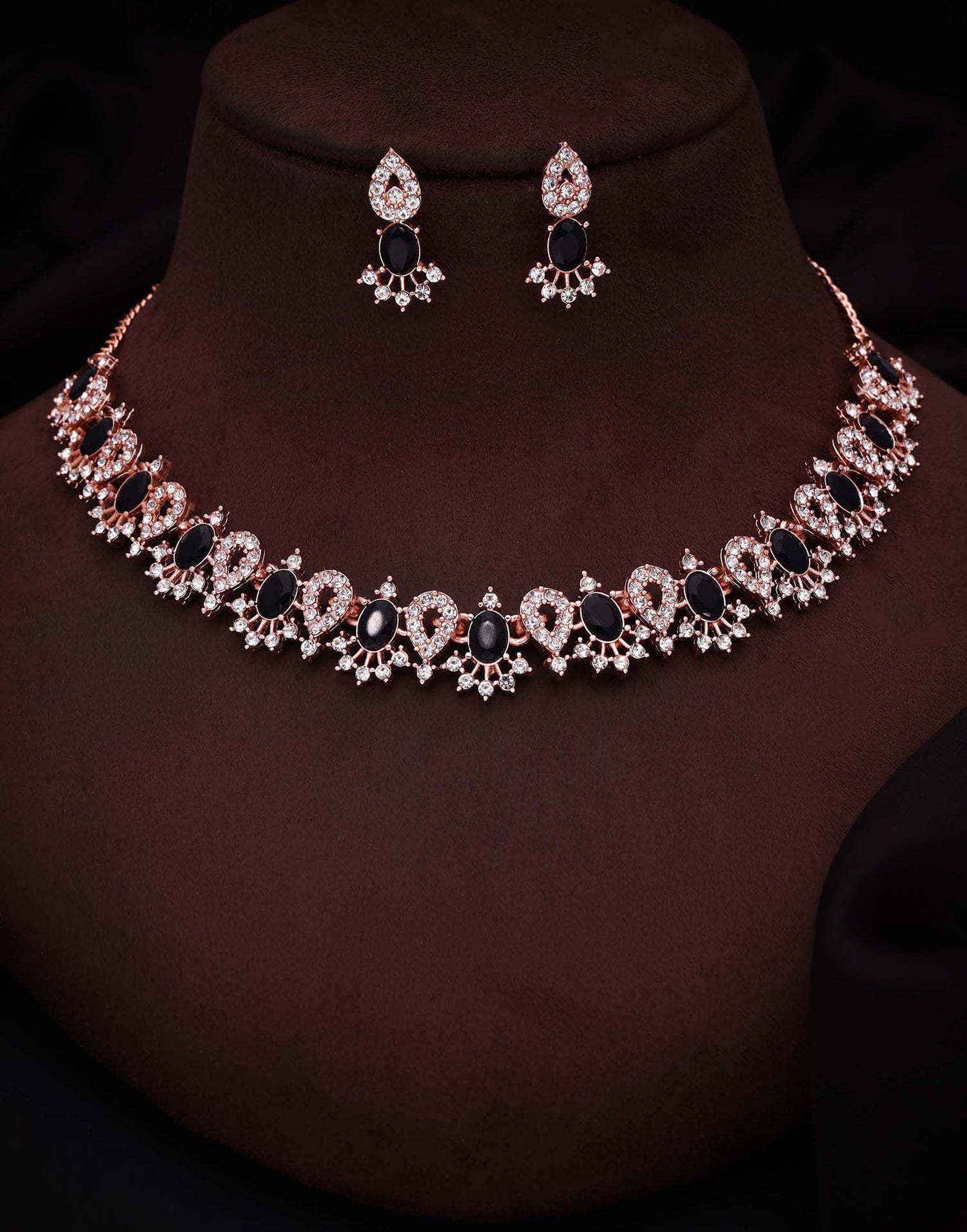 Black Rose Gold Choker Necklace Set With Stud Earring