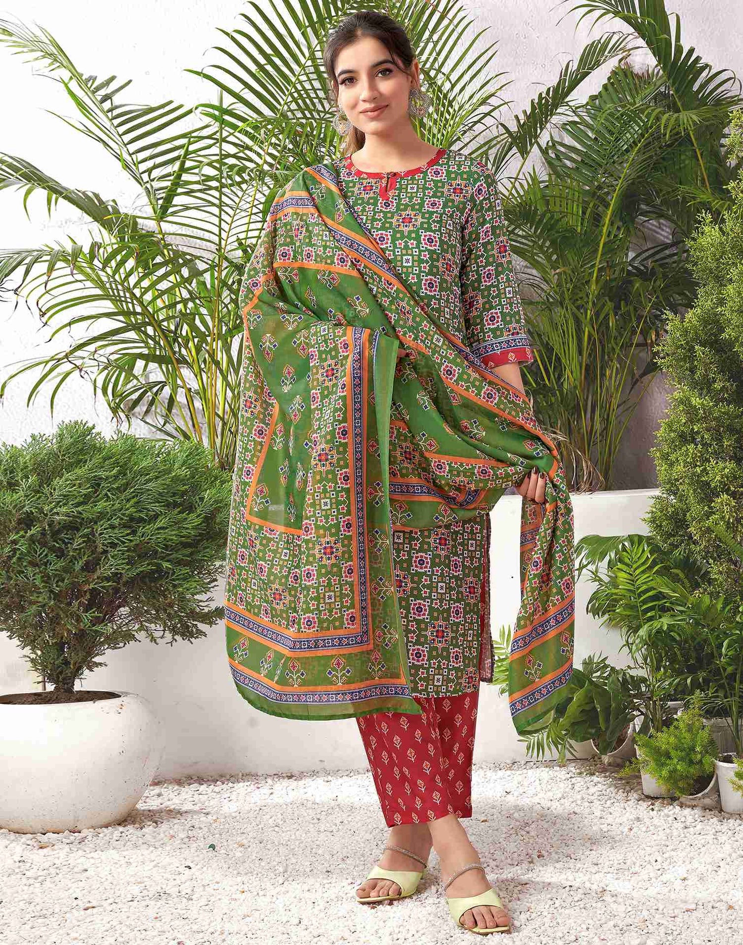 Green Rayon Geometric Straight Kurta Set With Dupatta