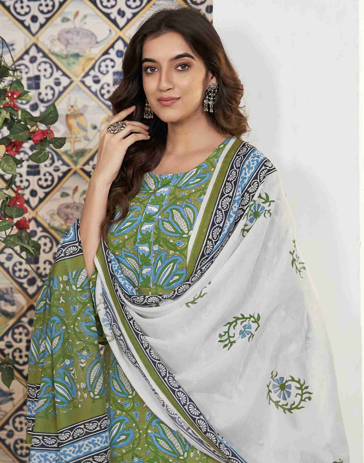 Green Printed Rayon Straight Kurta Set With Dupatta