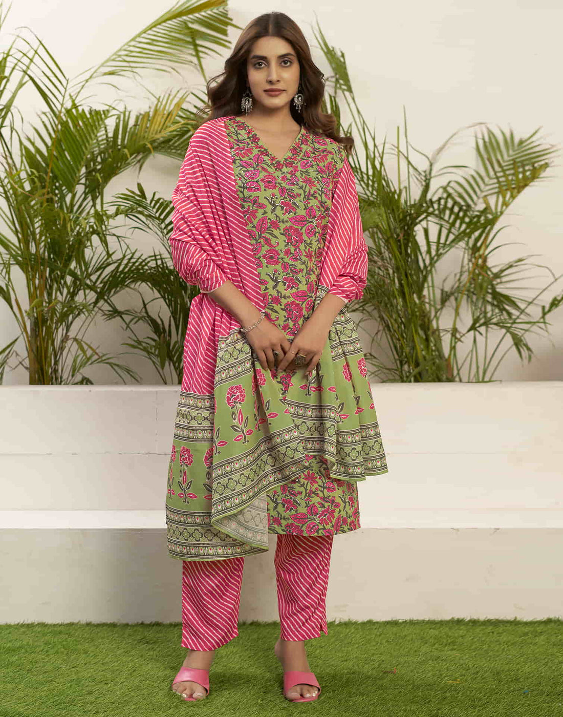 Green Printed Rayon Straight Kurta With Pant And Dupatta