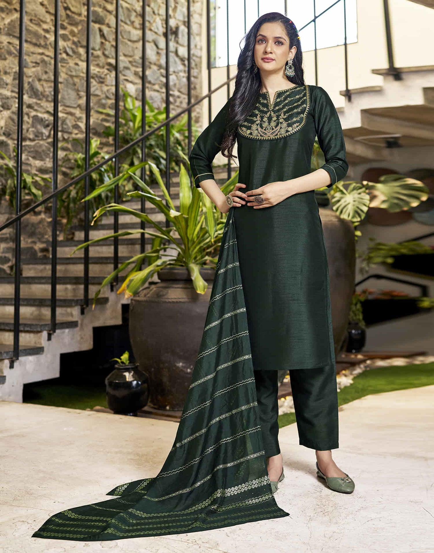 Dark Green Embroidery Silk Straight Kurta With Pant And Dupatta