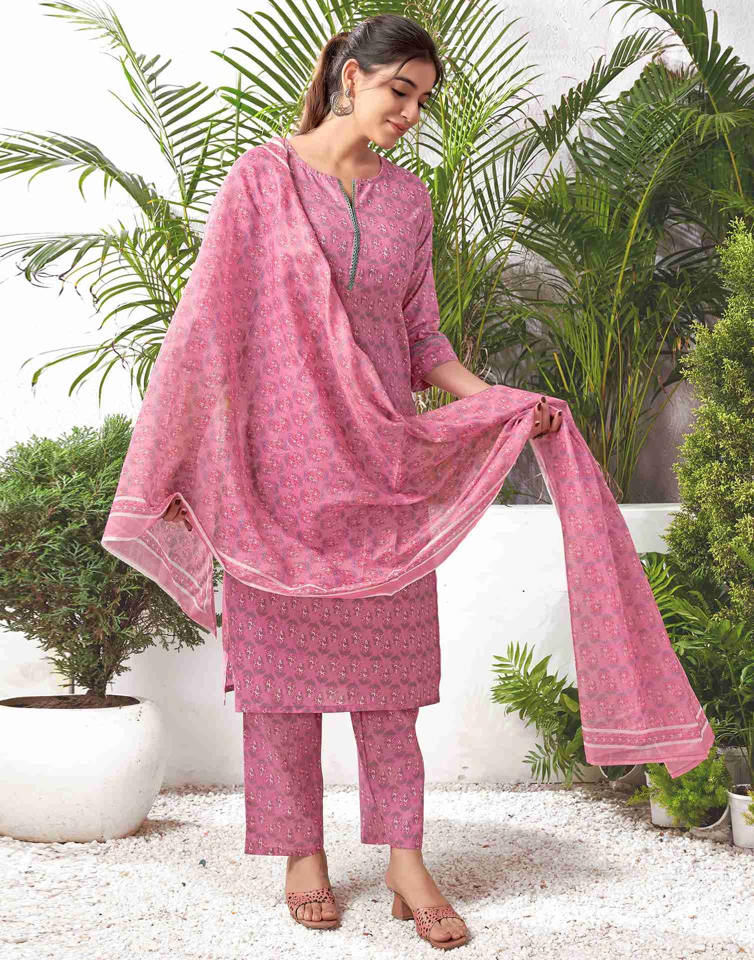 Dusty Pink Cotton Printed Straight Kurta Set With Dupatta