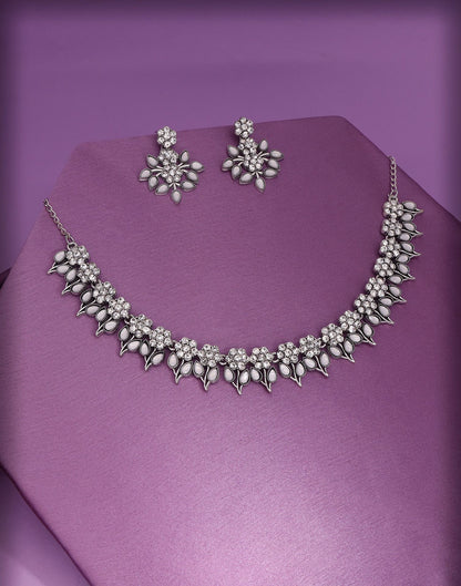 White Silver Choker Necklace Set With Dangle Earring