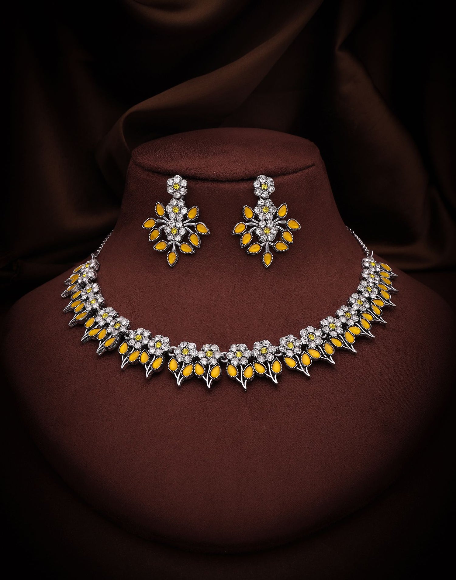 Yellow Silver Choker Necklace Set With Dangle Earring