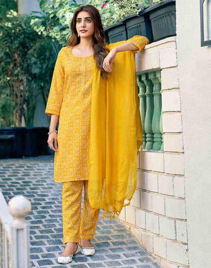 Yellow Printed Cotton Straight Kurta With Pant And Dupatta