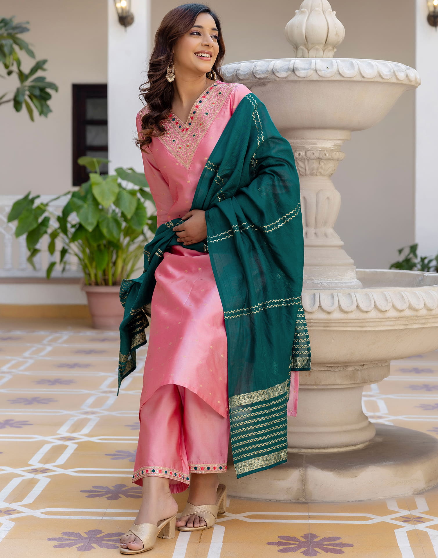 Dull Pink Taffeta Embroidery Straight Kurta Set With Dupatta