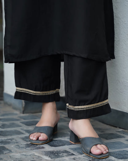 Black Chinnon Lace Straight Kurta Set With Dupatta