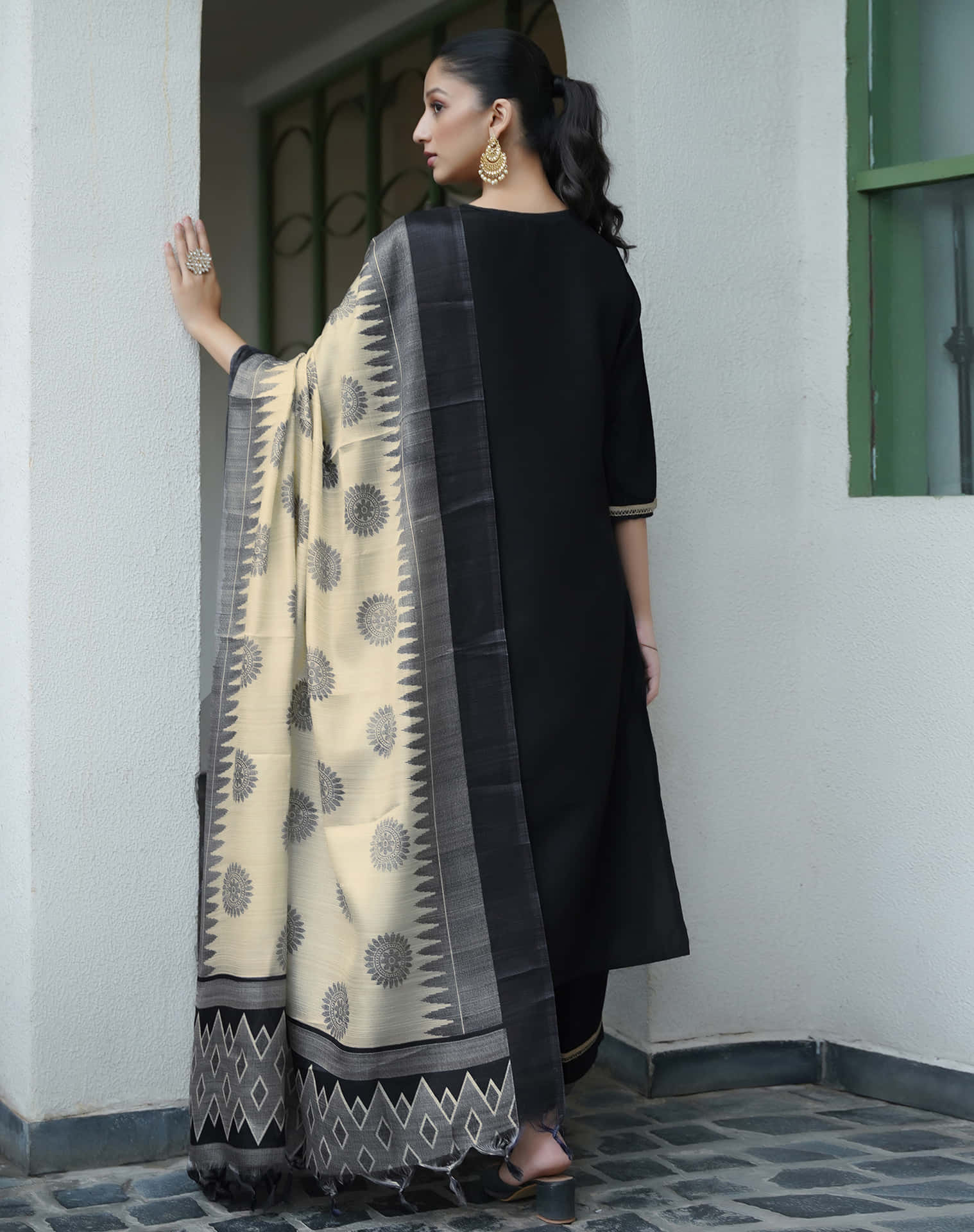 Black Chinnon Lace Straight Kurta Set With Dupatta