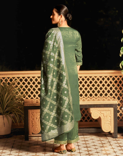 Olive Green Velvet Plain Straight Kurta Set With Dupatta