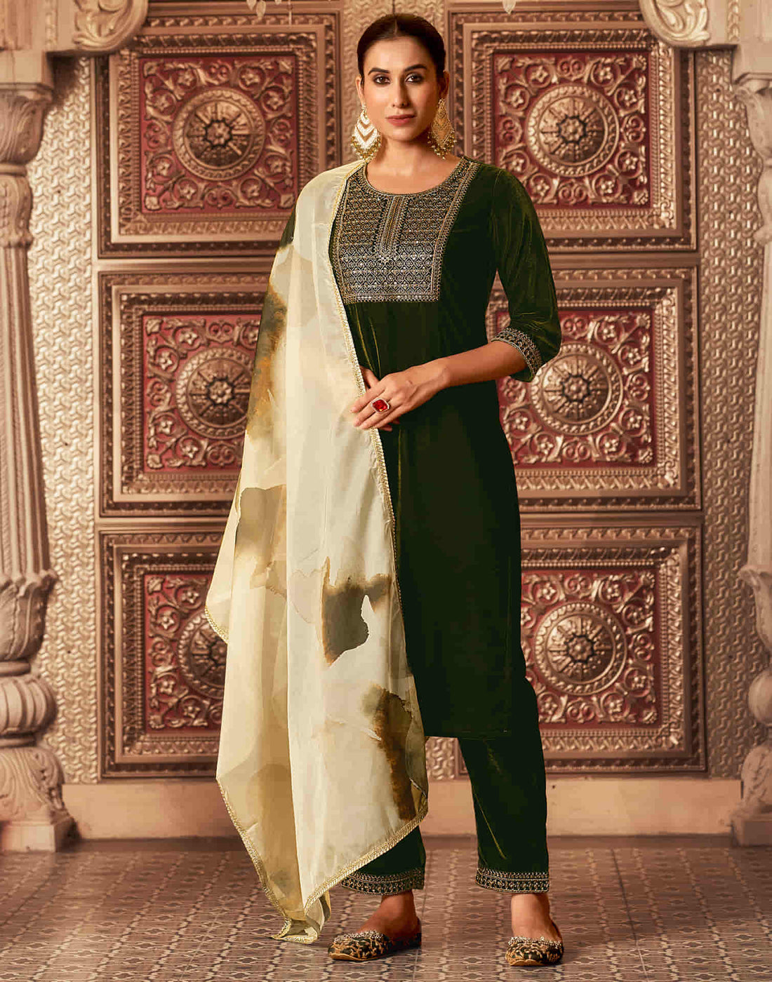 Mehandi Green Velvet Sequence Straight Kurta Set With Dupatta