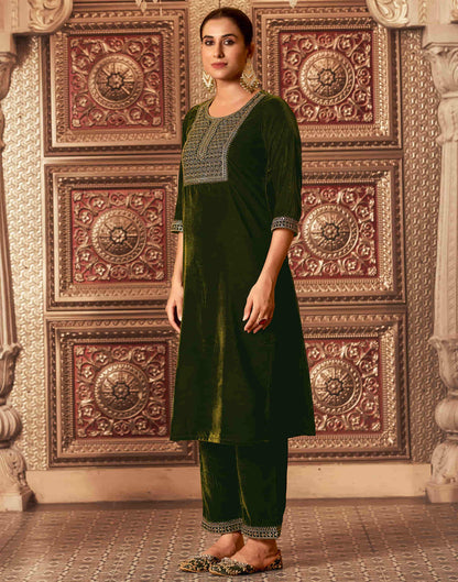 Mehandi Green Velvet Sequence Straight Kurta Set With Dupatta