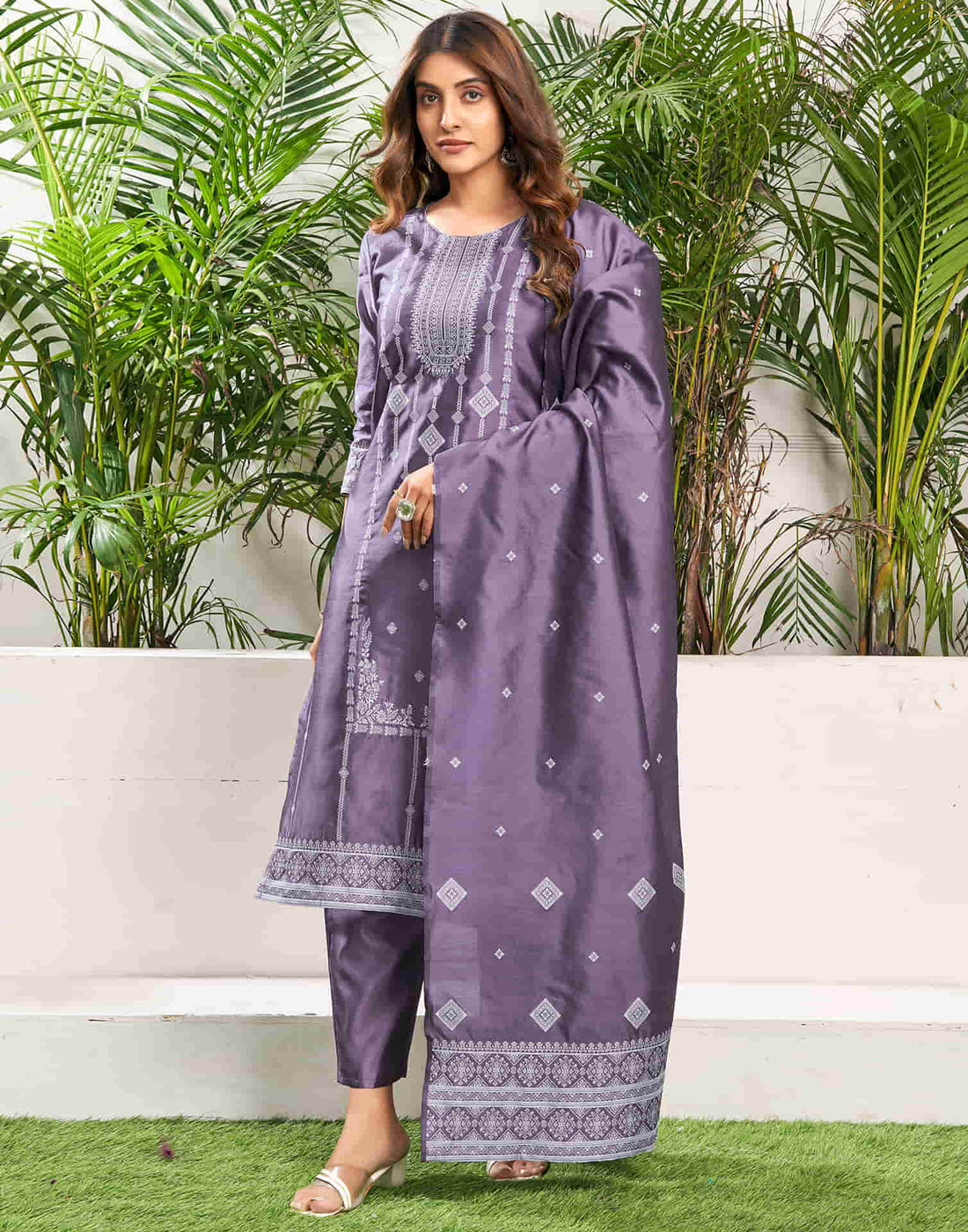 Dusty Purple Silk Plain Straight Kurta Set With Dupatta