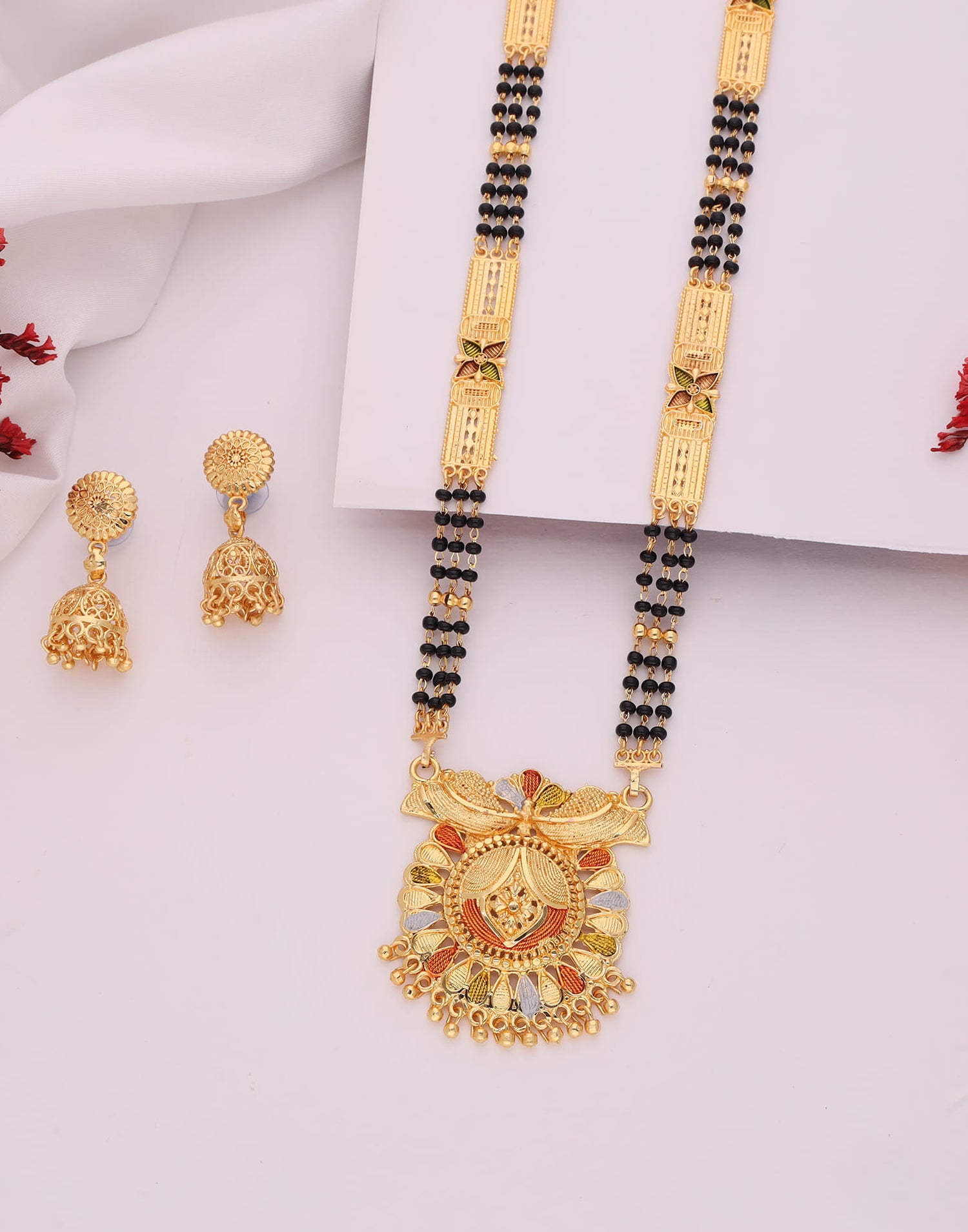 Gold Mangalsutra With Dangle Earring