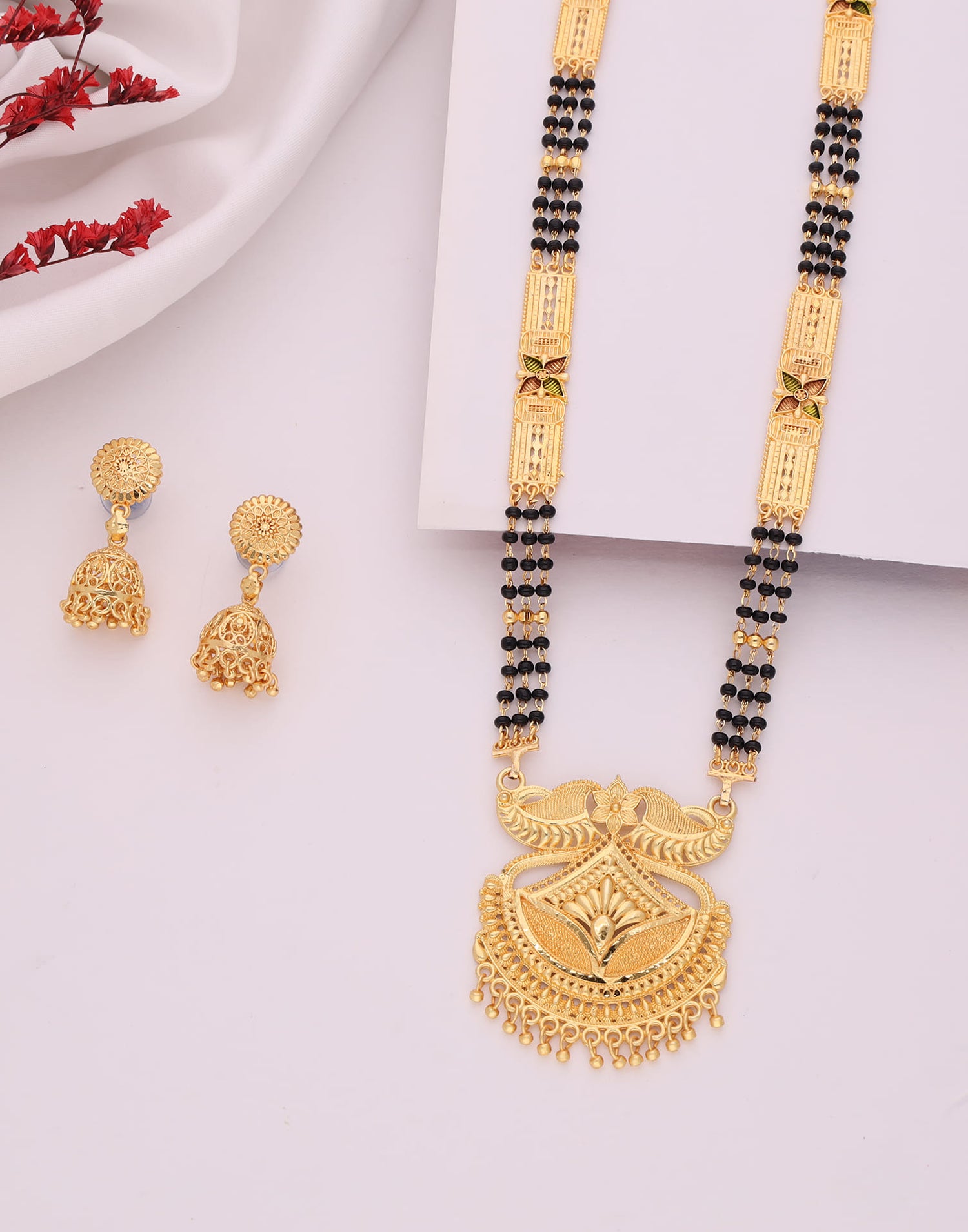 Gold Mangalsutra With Dangle Earring