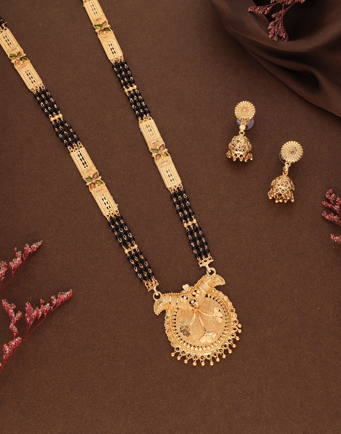 Gold Mangalsutra With Dangle Earring