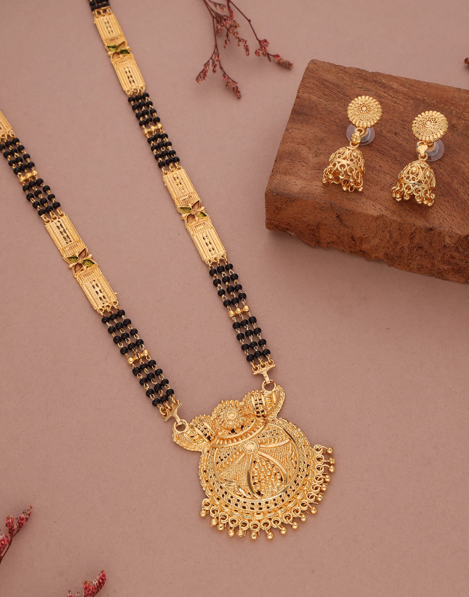 Gold Mangalsutra With Dangle Earring