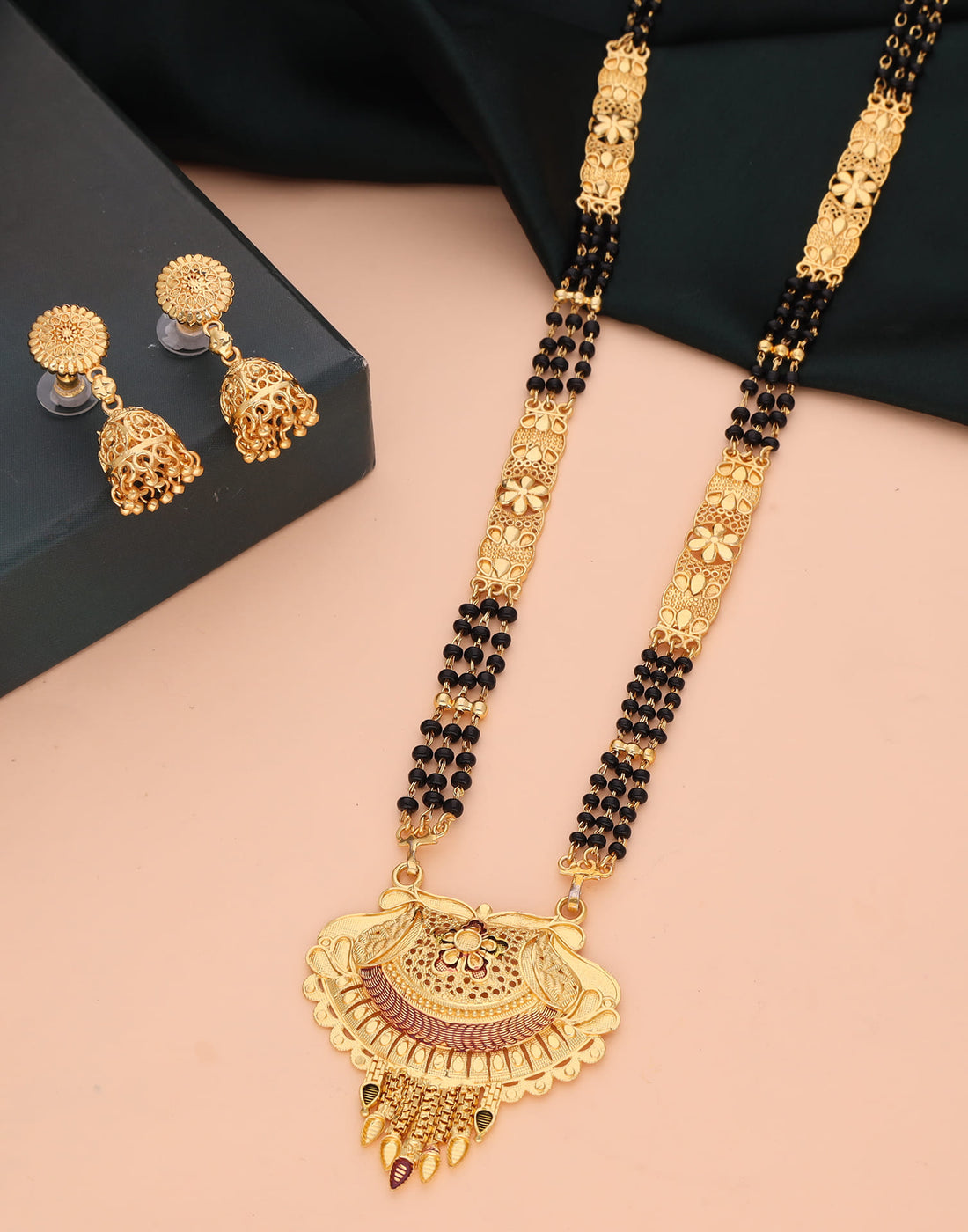 Gold Mangalsutra With Dangle Earring