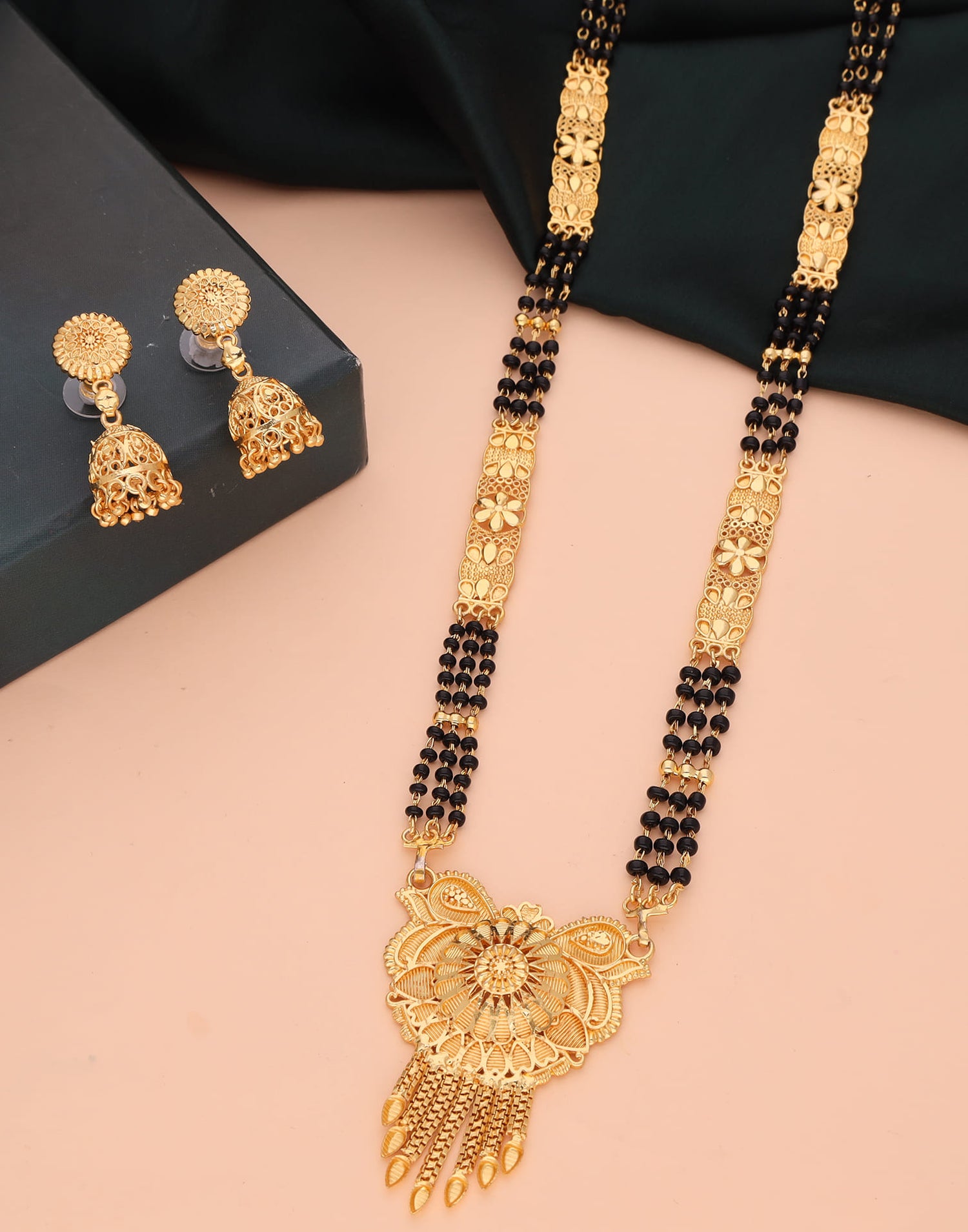 Gold Mangalsutra With Dangle Earring