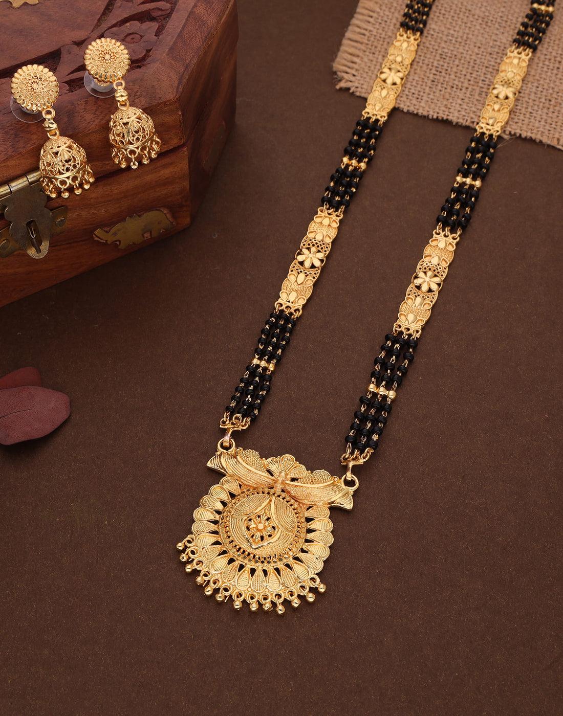 Gold Mangalsutra With Dangle Earring