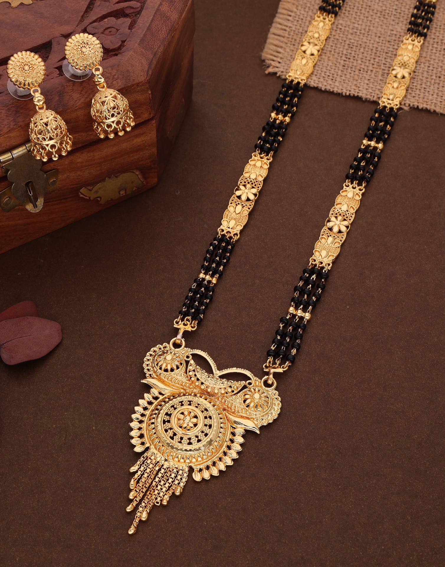 Gold Mangalsutra With Dangle Earring